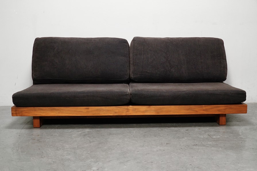 正面｜Master Wal (マスターウォール) DANISH SOFA(デニッシュソファ) 3人掛けソファ