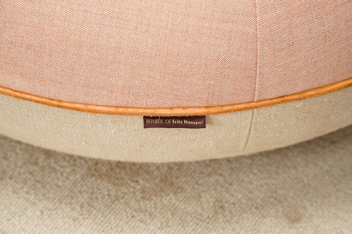 FritzHansen(フリッツハンセン ) POUF LARGE (プフ ラージ)　タグ