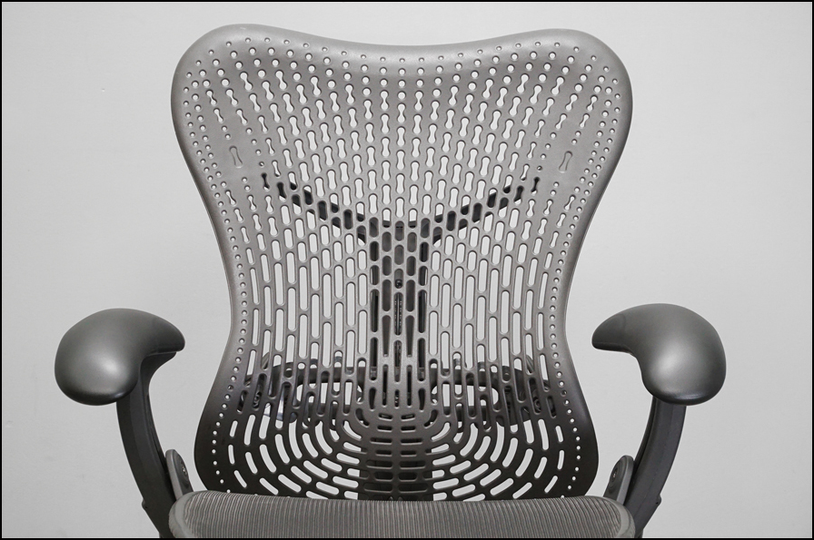 HermanMiller(ハーマンミラー) Mirra Chair(ミラチェア)