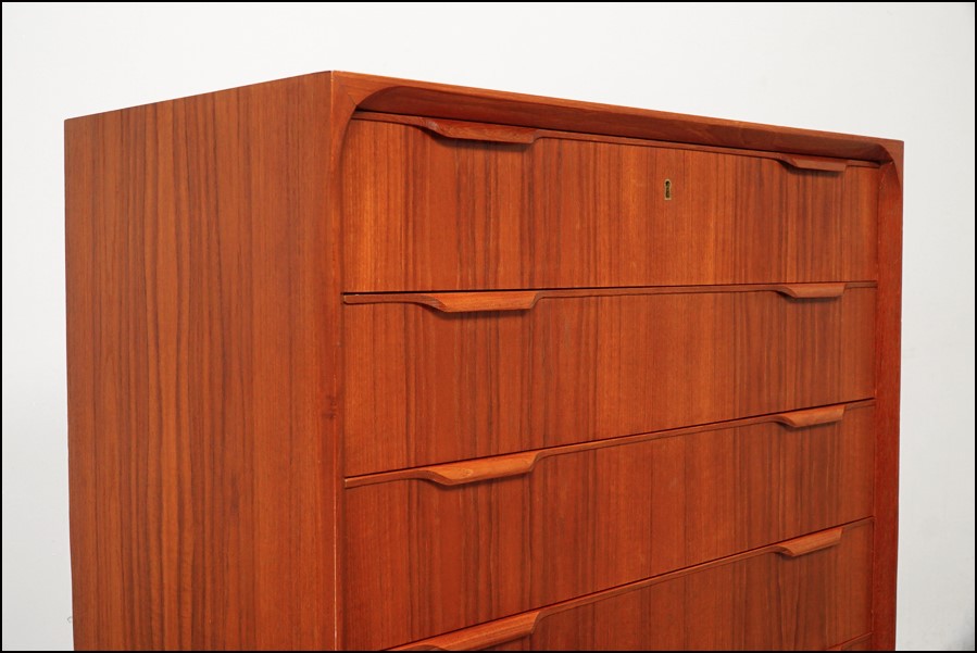 北欧家具 デンマーク製 6段チェスト