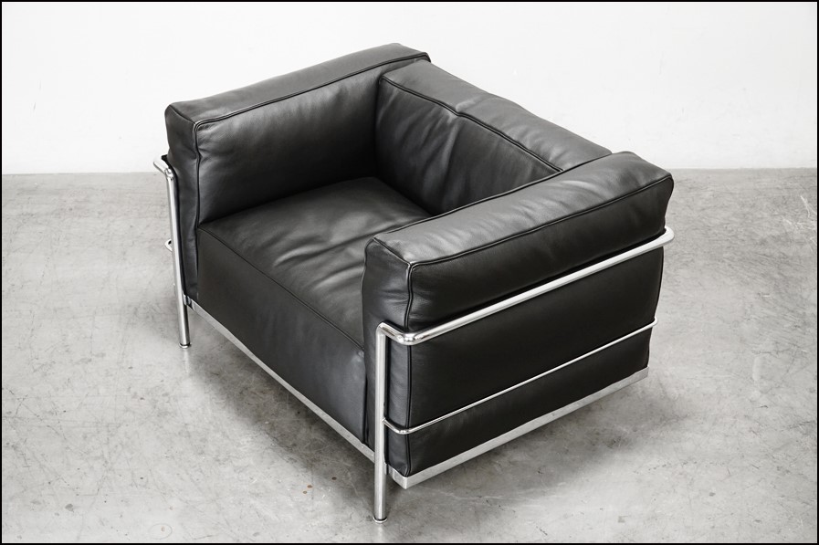 Cassina(カッシーナ) 3 FAUTEUIL GRAND CONFORT(LC3) 1人掛けソファ