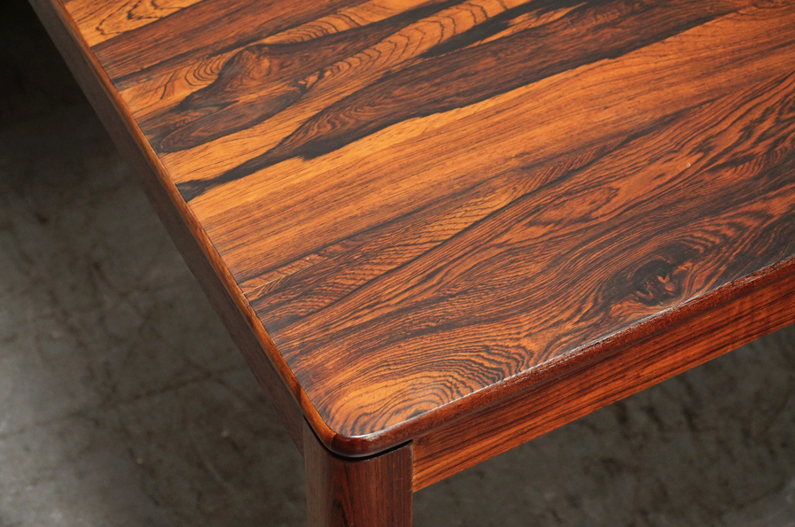 天板角｜ブロード・ブラインドハイム（Brode Blindheim）コーヒーテーブル