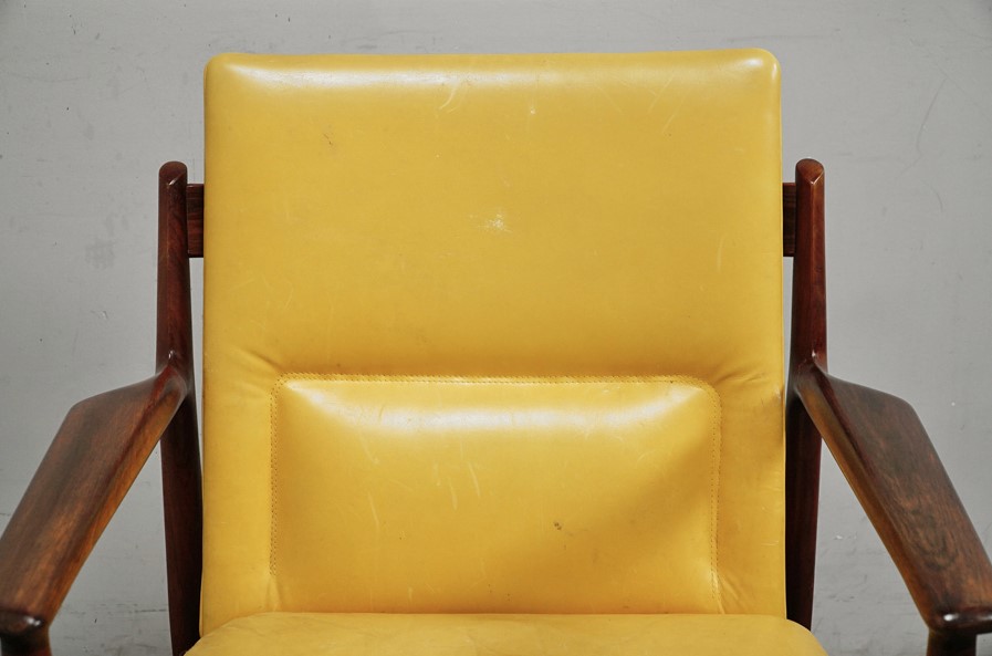 背面|Arne Vodder (アルネ ヴォッダー) シバスト社 アームチェア