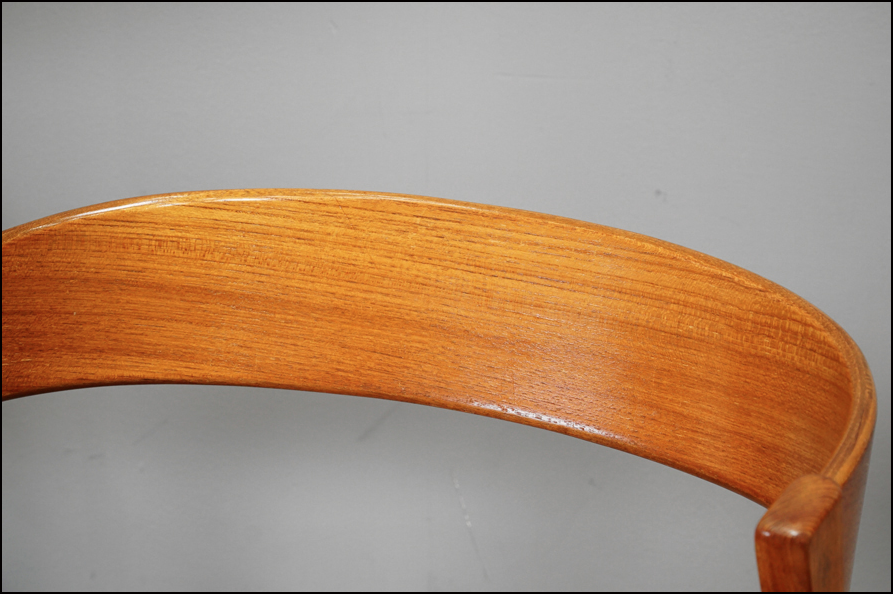 北欧デンマーク製 Dyrlund(デューロン / デュランド)ハーフアーム ダイニングチェア