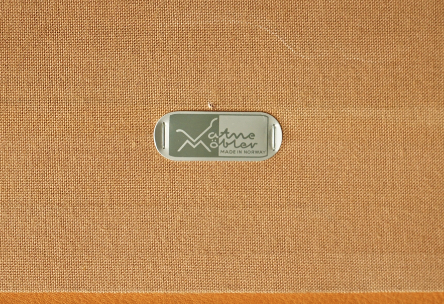 ブランドプレート｜Vatne Mobler(バットネ)3人掛けソファ