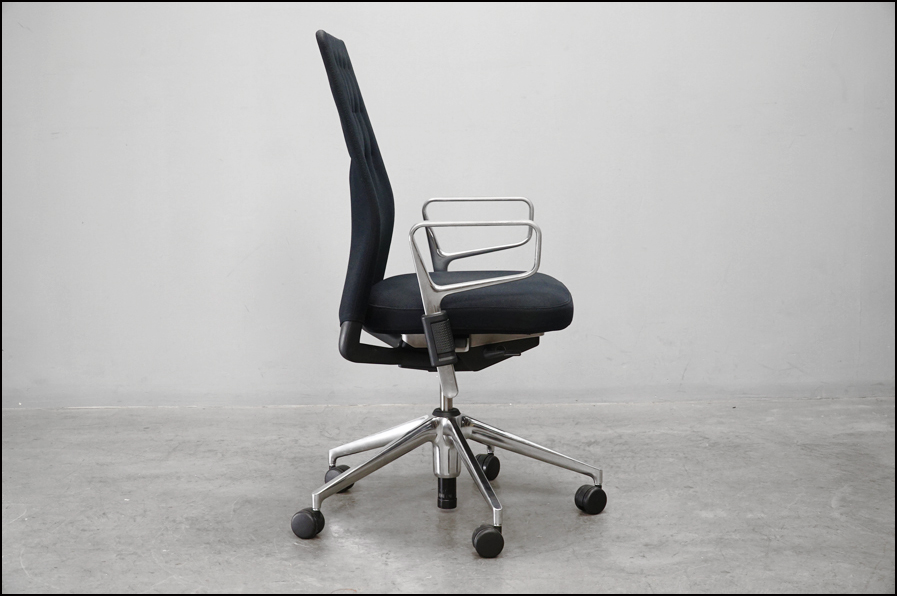 アントニオ・チッテリオ Vitra.(ヴィトラ) ID Trim (アイディートリム) デスクチェア