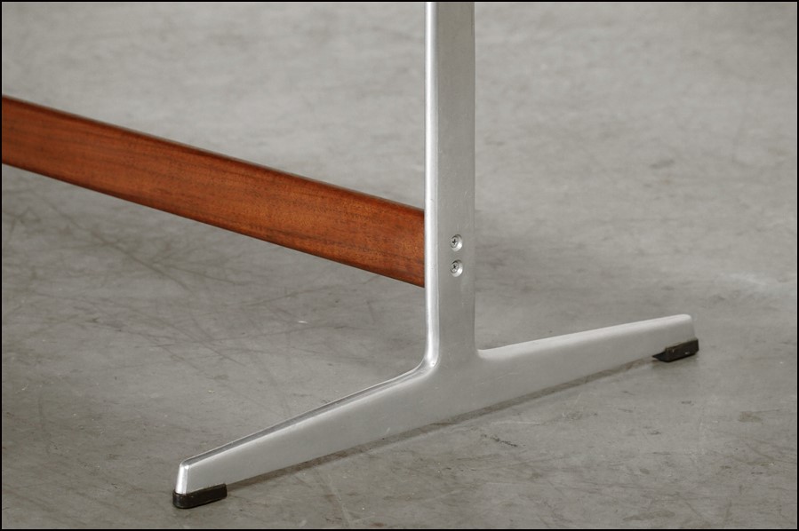 Fritz Hansen(フリッツハンセン ) コーヒーテーブル Model 3571 アルネ ヤコブセン