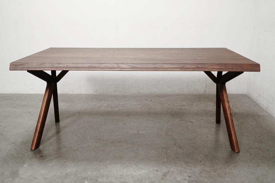 側面部|Karimoku(カリモク) ダイニングテーブル