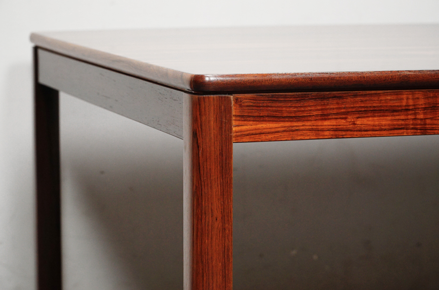 天板角側面｜ブロード・ブラインドハイム（Brode Blindheim）コーヒーテーブル