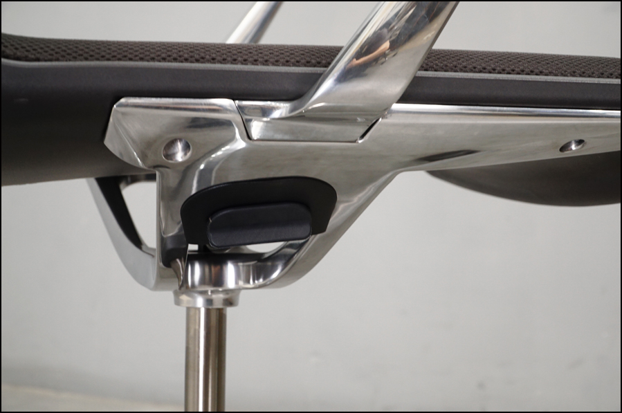 Vitra.(ヴィトラ) Unix Chair(ユニックス チェア) デスクチェア