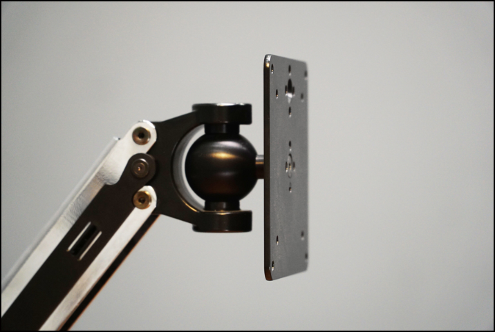 USM Haller system (ハラー) アドバンスデスク+TOLOMEO TAVOLO LEDランプ