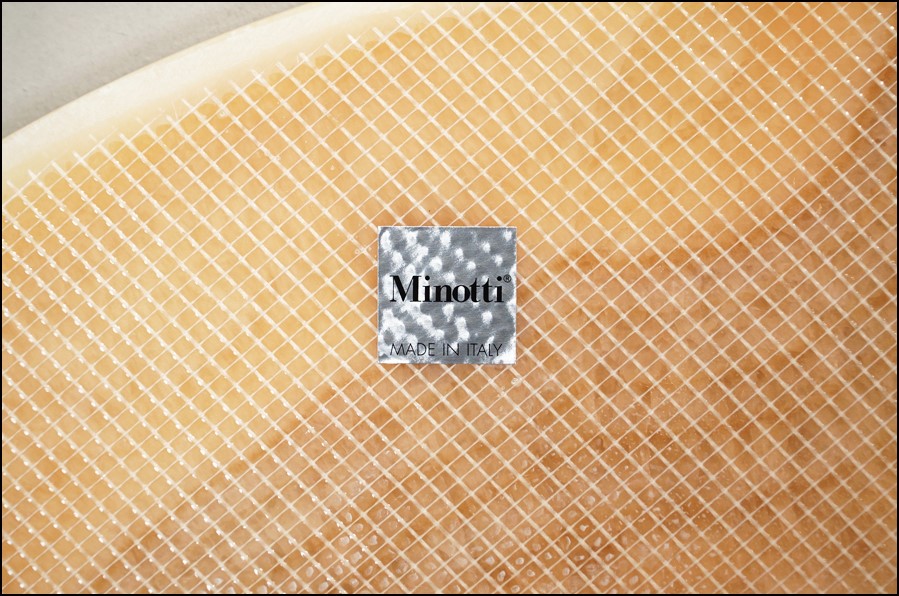 Minotti (ミノッティ) HUBER (フーバー) コーヒーテーブル ロドルフォ・ドルドーニ