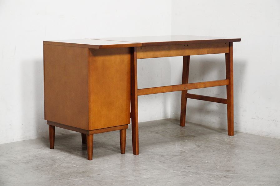 Karimoku60+(カリモク60）