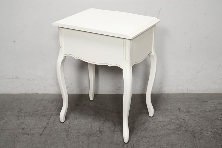 背面｜Laura Ashley(ローラアシュレイ) サイドテーブル