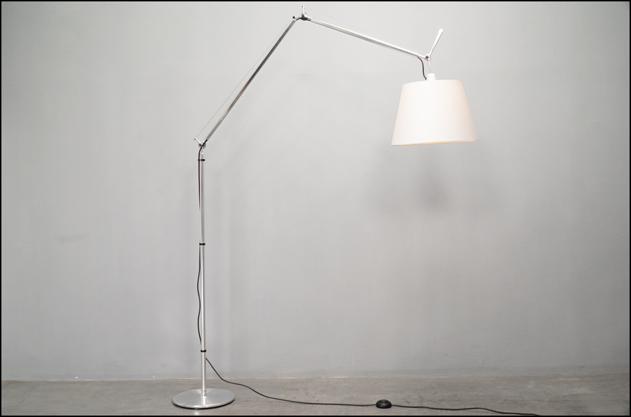 Artemide(アルテミデ) TOLOMEO MEGA TERRA(トロメオ メガ テラ) フロアスタンドライト S2937 yamagiwa(ヤマギワ)