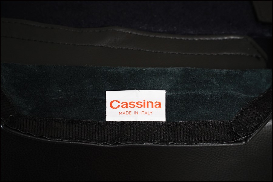 Cassina(カッシーナ) 367 HOLA (オラ) アームチェア