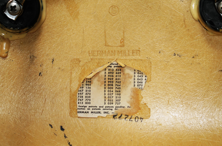 ブランドシール｜HermanMiller(ハーマンミラー)アームシェルチェア