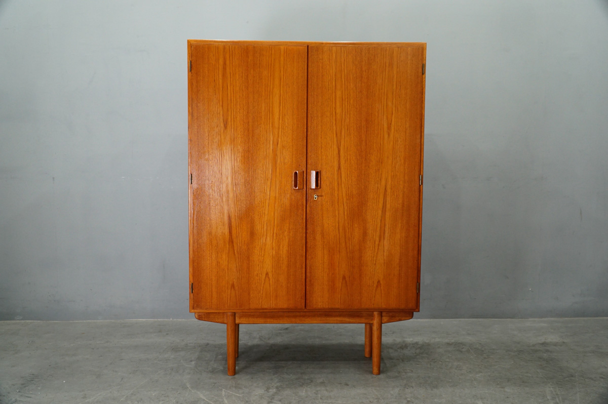 北欧デンマーク Soborg Mobler製 Borge Mogensen(ボーエ・モーエンセン) ヴィンテージ キャビネット