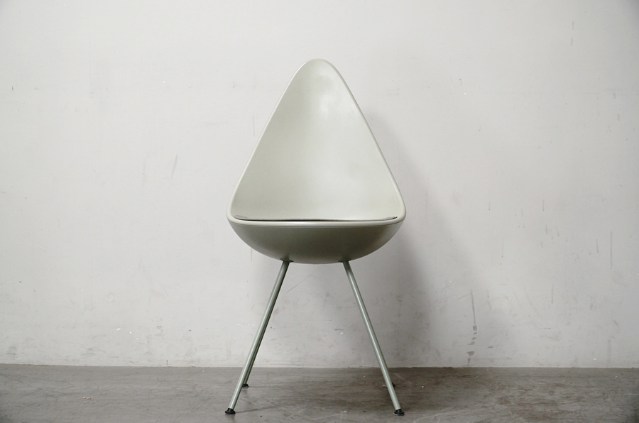 FritzHansen(フリッツハンセン ) ドロップチェア アルネ・ヤコブセン 北欧 デンマーク アドア東京