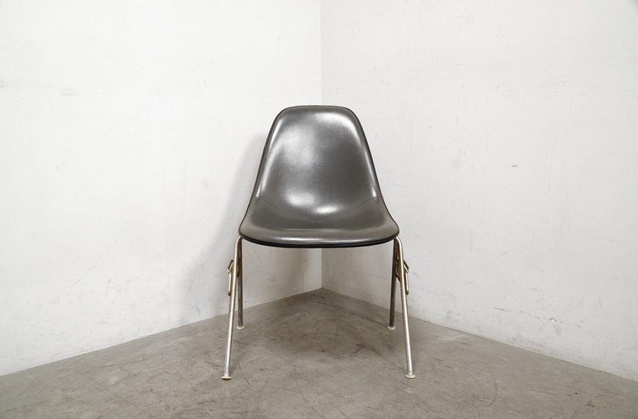 全体 HermanMiller(ハーマンミラー) サイドシェルチェア スタッキングベース イームズ アドア東京