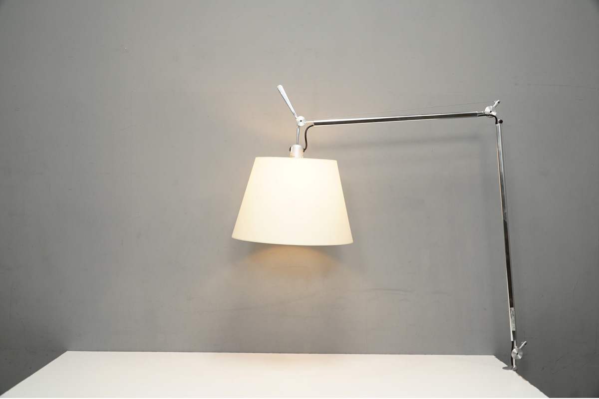 Artemide(アルテミデ) TOLOMEO MEGA(トロメオ メガ) テーブルランプ