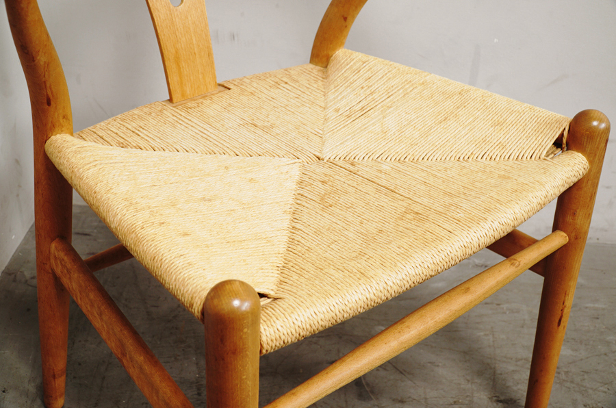 座面 Carlhansen & son(カールハンセン&サン) Yチェア CH24 ハンス・J・ウェグナー アドア東京