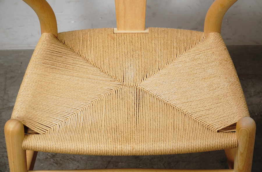 座面　Carlhansen & son(カールハンセン＆サン) Yチェア CH24 ハンス・J・ウェグナー ソープフィニッシュ　アドア東京