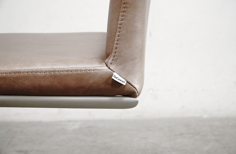 Boconcept (ボーコンセプト) Lausanne(ローザンヌ) ダイニングチェア 本革 レザー　アドア東京