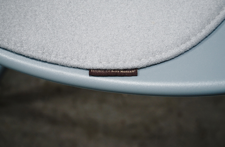 FritzHansen(フリッツハンセン ) ドロップチェア アルネ・ヤコブセン 北欧 デンマーク クッション アドア東京