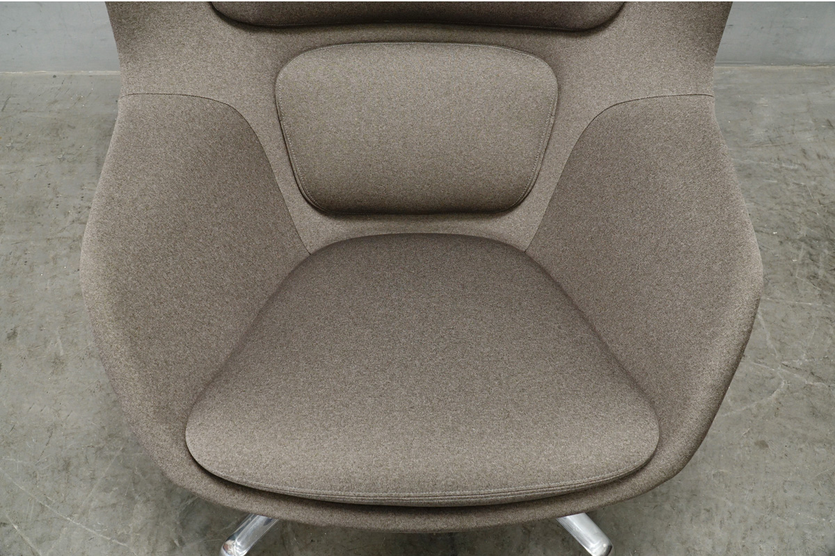 HermanMiller(ハーマンミラー) Striad(ストライアド)ハイバックラウンジチェア 4スターベース　座面