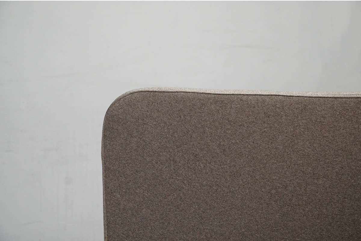 HermanMiller(ハーマンミラー) Striad(ストライアド)ハイバックラウンジチェア 4スターベース　拡大