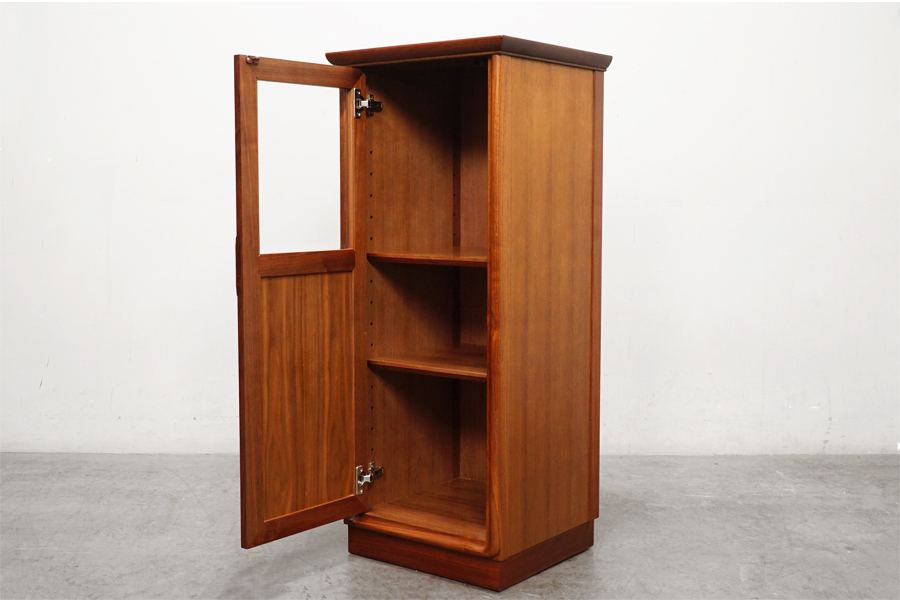 家具蔵(カグラ) キャビネット 無垢材フリーボード EMINENT49(エミネント49) ウォールナット アドア東京