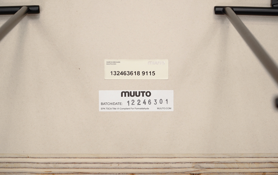 MUUTO(ムート) -アドア東京- AIRY COFFEE TABLE MEDIUM(エアリーコーヒーテーブル ミディアム) ブラック センターテーブル