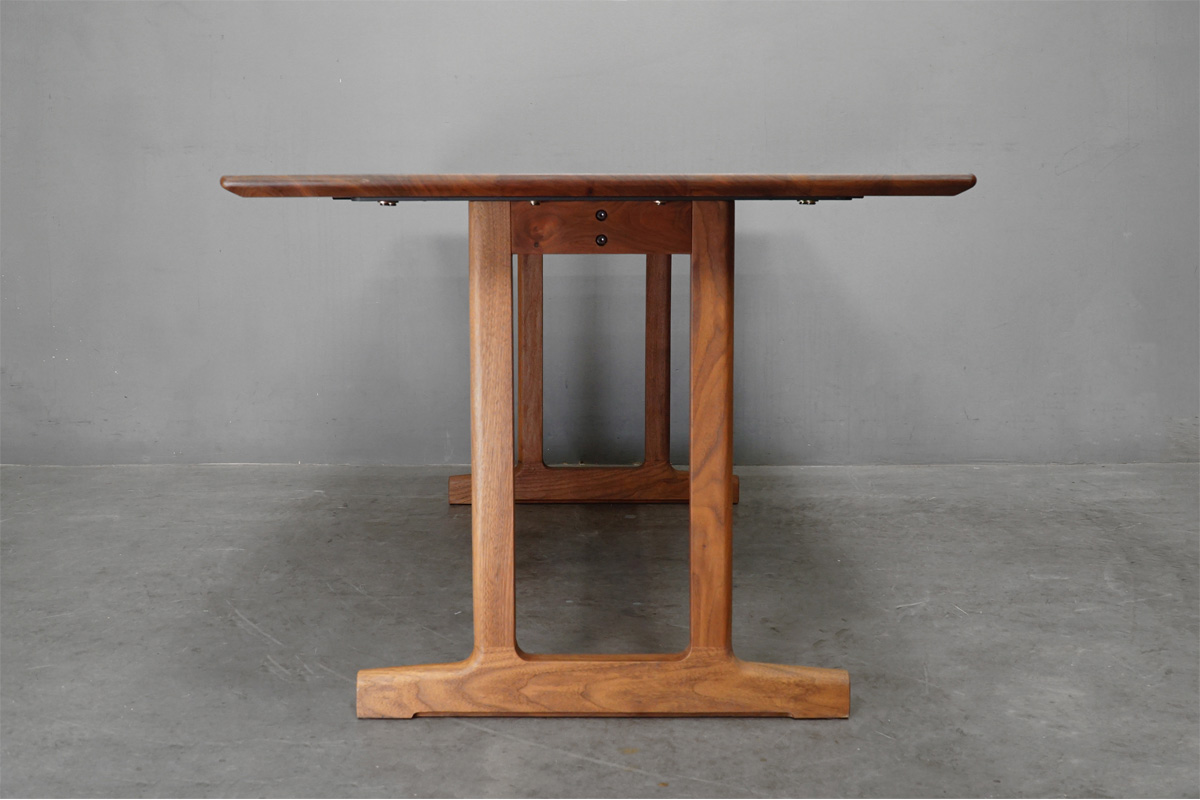 ACTUS(アクタス) SOUP DINING TABLE(スープ ダイニングテーブル) Tレッグ ウォールナット　側面