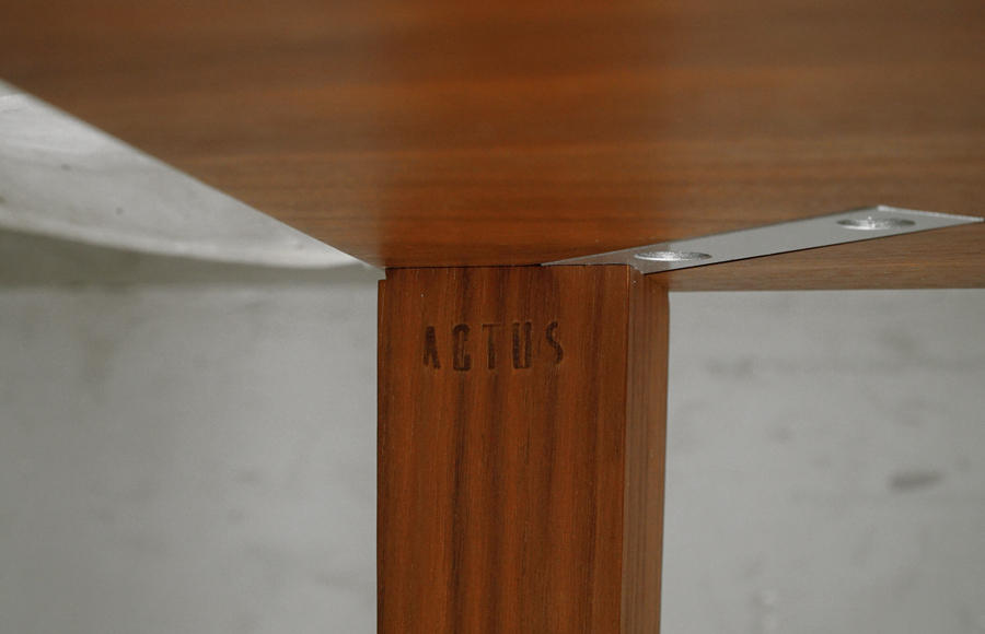 ACTUS(アクタス) FB(エフビー) ダイニングテーブル ウォールナット　アドア東京
