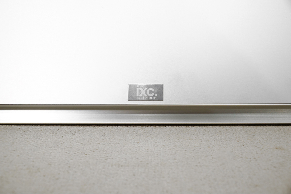 Cassina ixc.(カッシーナ・イクスシー) AIR FRAME 3002(エアーフレーム) センター ローテーブル　プレート