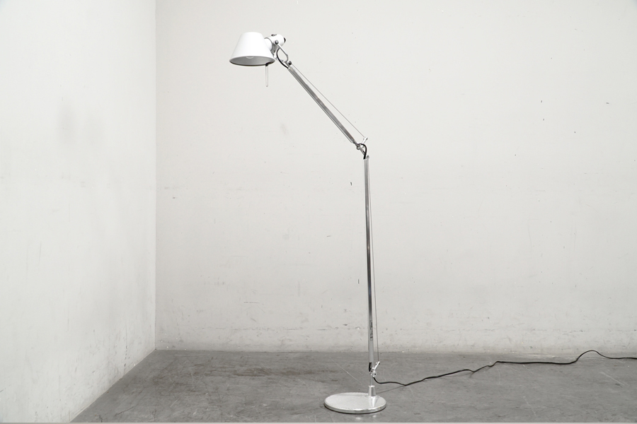 Artemide(アルテミデ) TOLOMEO LETTURA(トロメオ レットゥーラ) フロアスタンドライト タスクランプ照明 S2068S yamagiwa(ヤマギワ)　アドア東京
