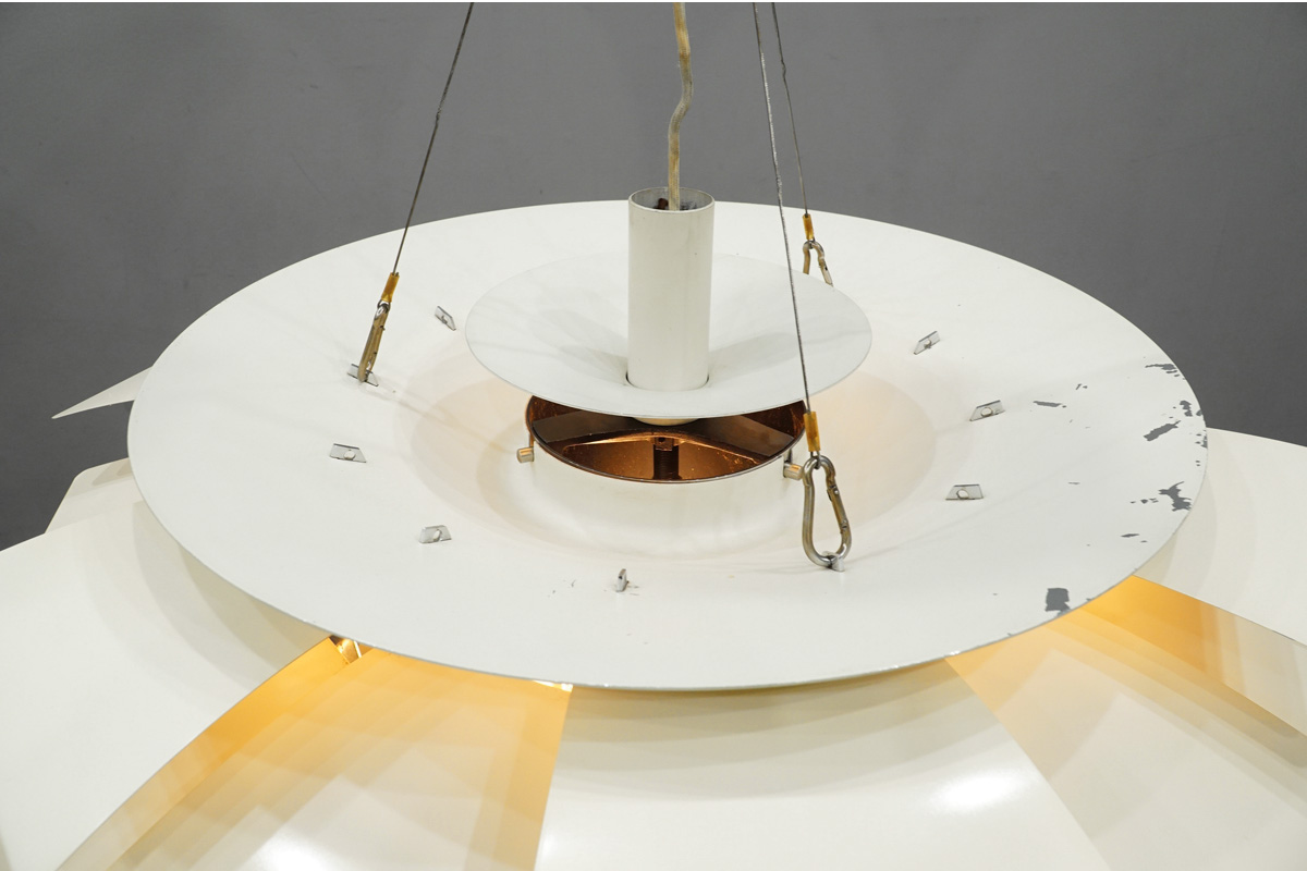 louis poulsen(ルイスポールセン) PH Artichoke 840(PH アーティチョーク 840) ペンダントライト　上部拡大