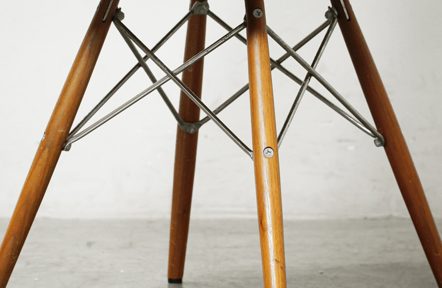 HermanMiller(ハーマンミラー)  サイドシェルチェア DSW スパロー ダウェルレッグベース　アドア東京