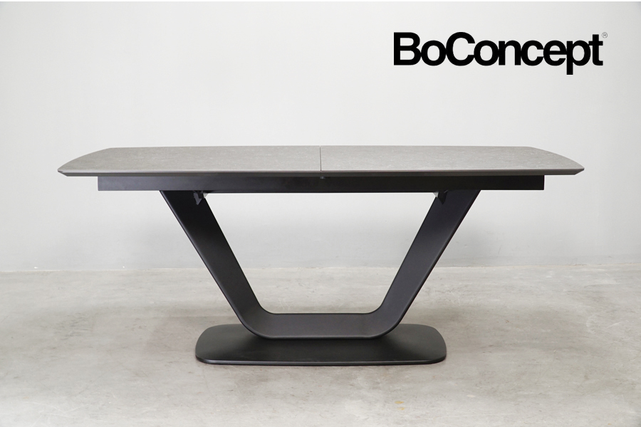 Boconcept (ボーコンセプト)  ALICANTE (アリカンテ) 伸張式 ダイニングテーブル セラミック 北欧 デンマーク　アドア東京