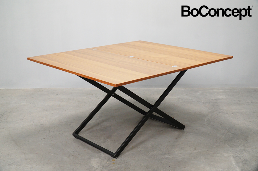 Boconcept (ボーコンセプト) テーブル  Rubi(ルビ) アジャスタブルテーブル 昇降式 伸長式 デンマーク　アドア東京