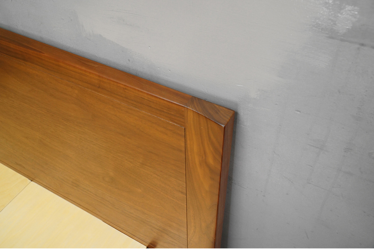 Cassina ixc.(カッシーナ・イクスシー) CALM bed(カームベッド) ダブルサイズ　拡大