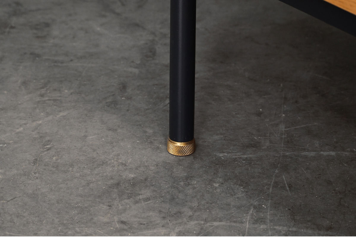 CRUSH GATE(クラッシュゲート) NOR(ノル) FIN(フィン) サイドボード　脚部