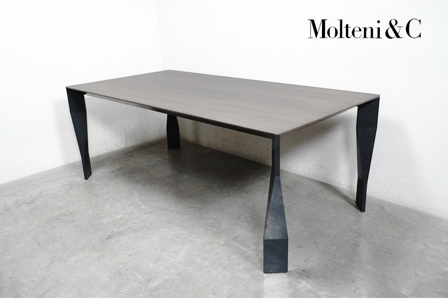 Molteni&C（モルテーニ）DIAMOND(ダイアモンド) ダイニングテーブル アルフレックス　アドア東京