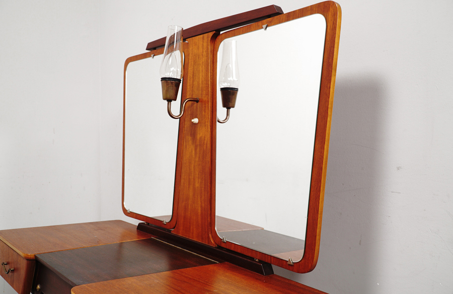 ミラー部 北欧ヴィンテージ家具  デンマーク製ドレッサー ドレッシングテーブル　アドア東京