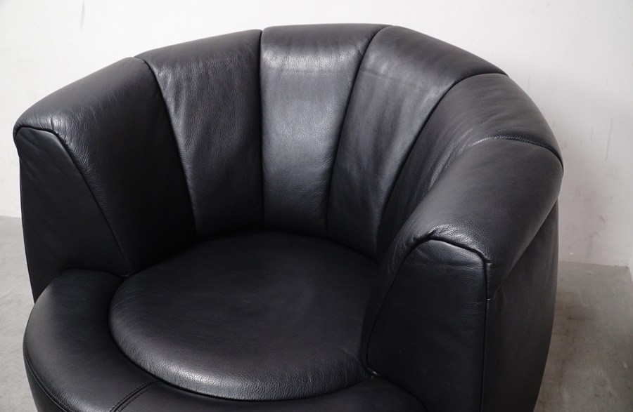 座面　de sede(デセデ) DS-164 黒総革張り1シーターソファ　アドア東京