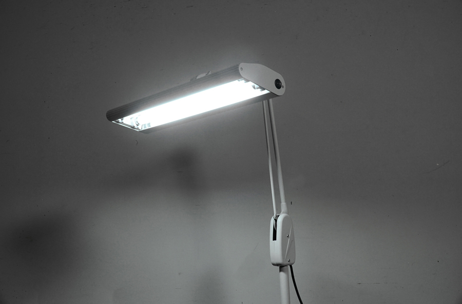 P.F.S Pacific furniture service(パシフィックファニチャーサービス) USA DAZOR(デイザー) 2224 フロアスタンドライト 照明　アドア東京