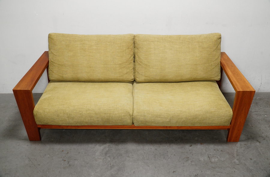 土井木工 AUTHENTI CITY SOFA BⅡ (オーセンティシティ ソファ ビーツー) 3シーターソファ ブラックチェリー　アドア東京