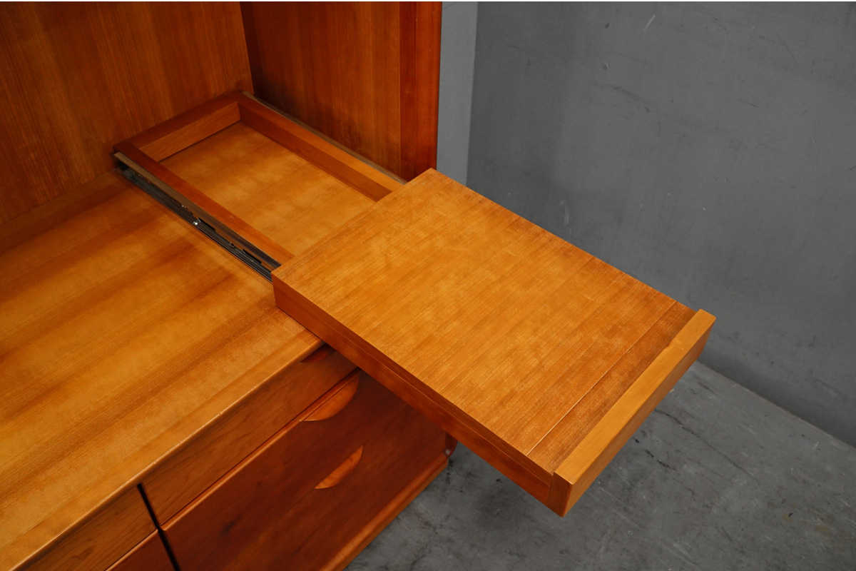 家具蔵 (カグラ) EMINENT (エミネント) キッチンボード チェリー無垢材 カップボード 食器棚 スライドボード