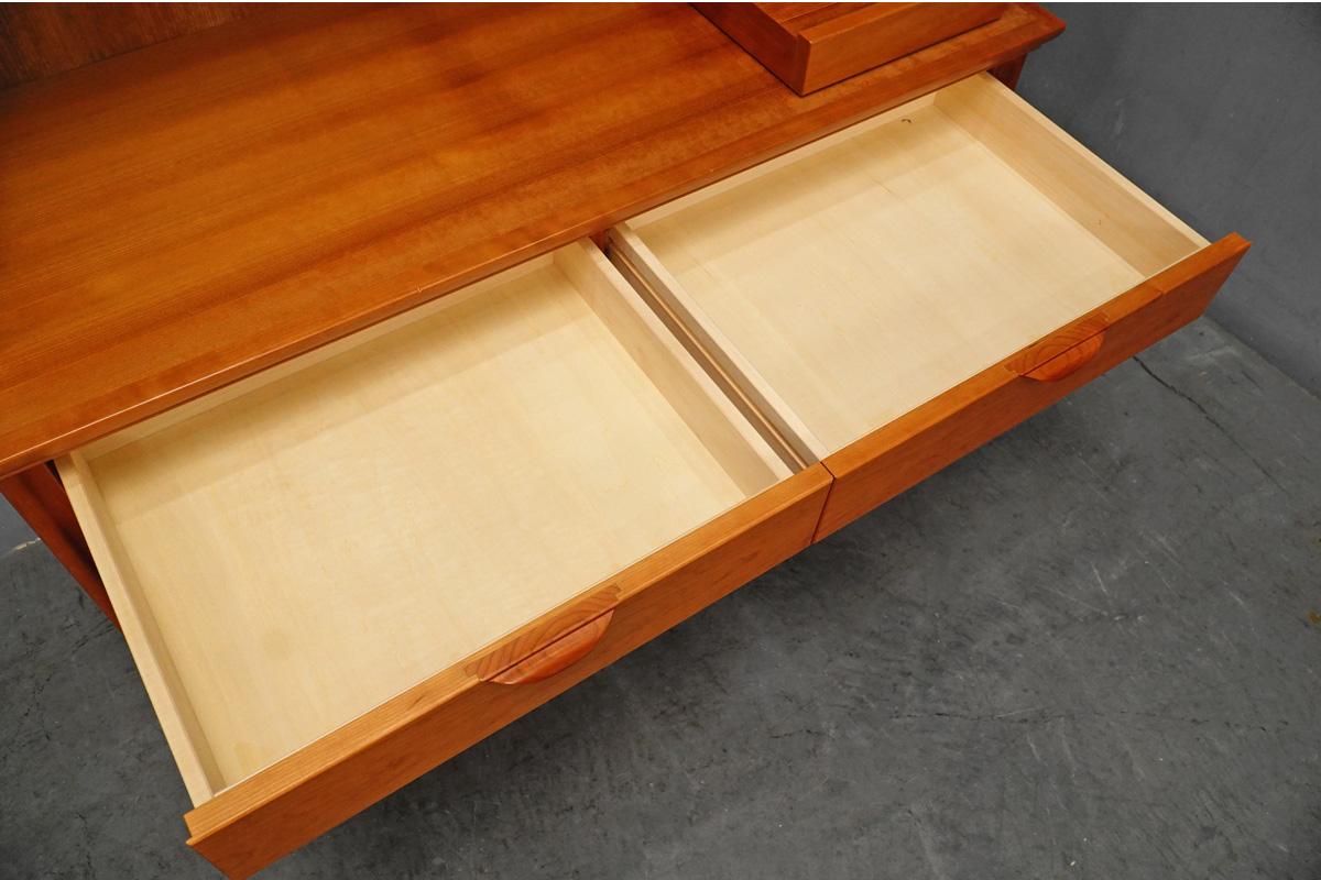 家具蔵 (カグラ) EMINENT (エミネント) キッチンボード チェリー無垢材 カップボード 食器棚 引き出し